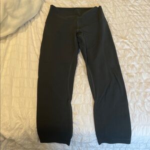 Lululemon dark grey cropped leggings